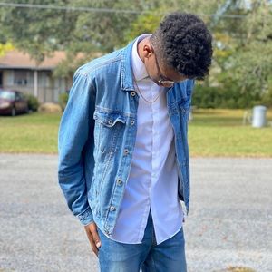 Meet your Posher, Timothy